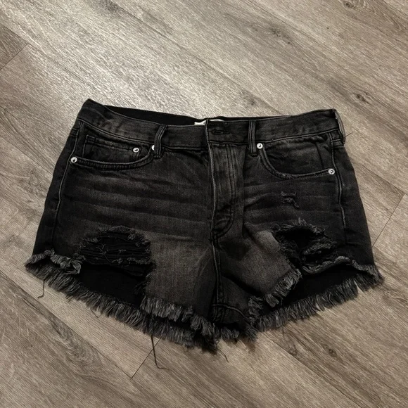 We The Free Black Women's distressed Jean shorts - Picture 1 of 6